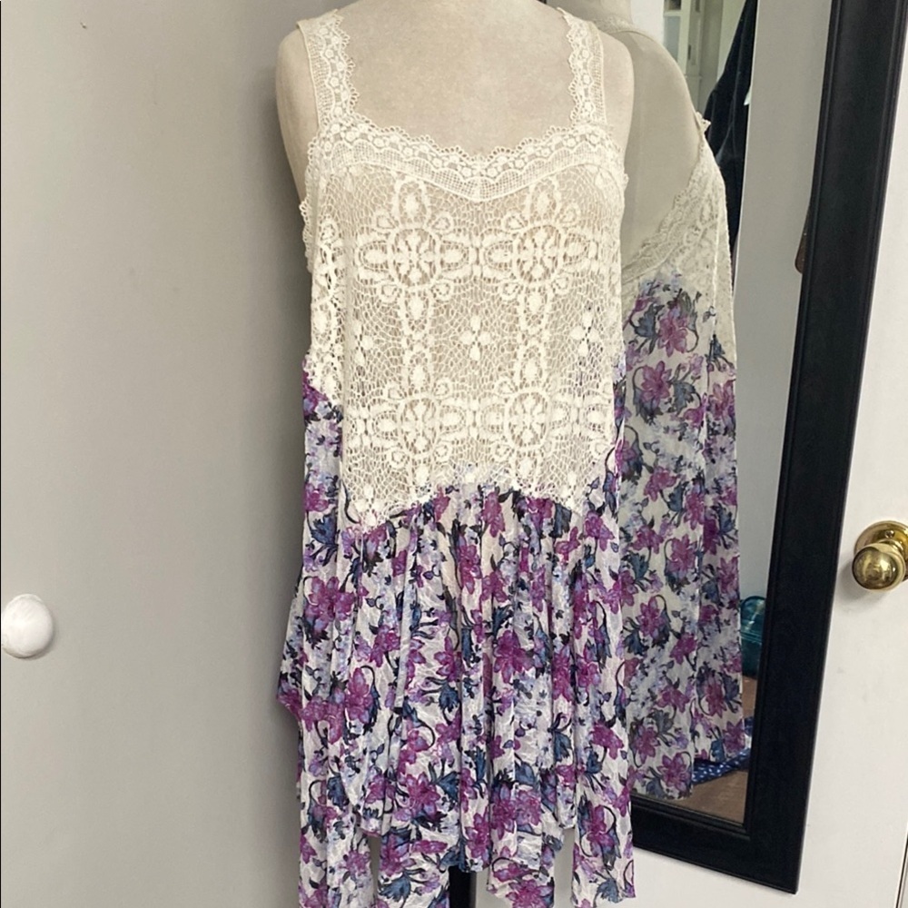 FREE PROPLE SHEER EMBROIDERED LACE DETAILING FLORAL COTTAGECORE LAYERING PIECE